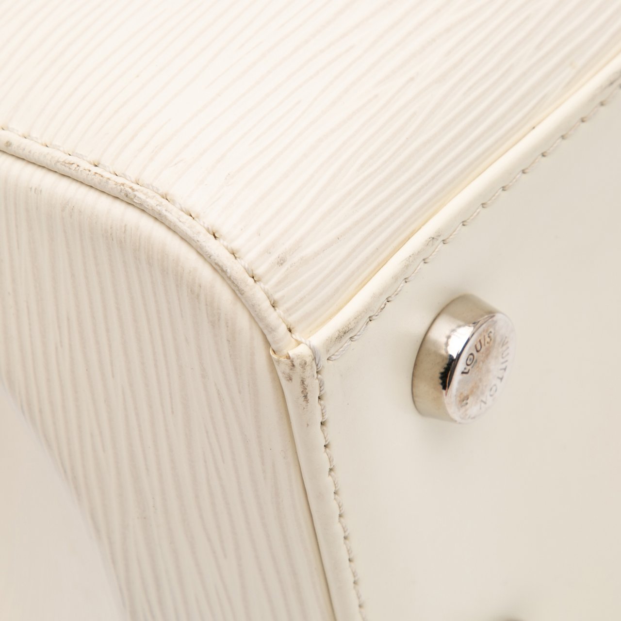 Louis Vuitton Epi Brea MM Wit