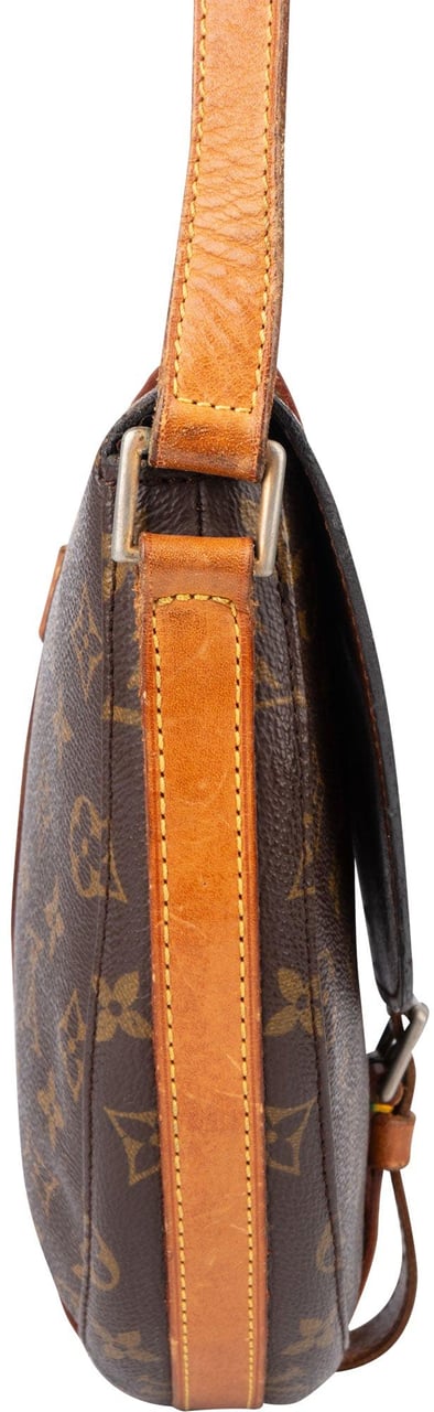 Louis Vuitton Louis vuitton Canvas Monogram Chantilly GM Crossbody Bag Bruin