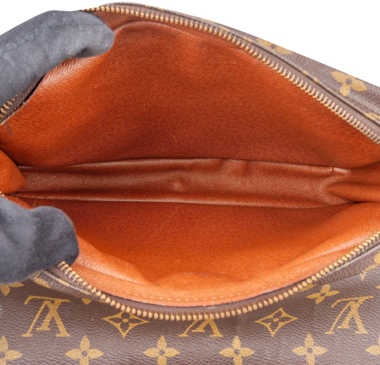 Louis Vuitton Louis Vuitton Canvas Monogram Saint Germain GM Crossbody Bag Bruin