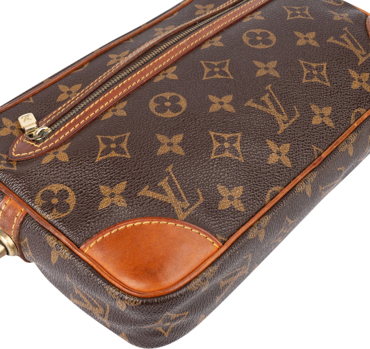 Louis Vuitton Louis Vuitton Canvas Monogram Marly Dragonne Clutch Bruin