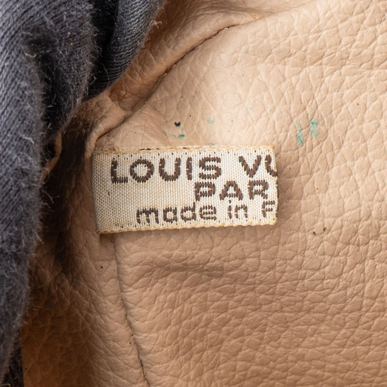 Louis Vuitton Louis Vuitton Canvas Monogram Trousse Toilette 28 Clutch Bruin