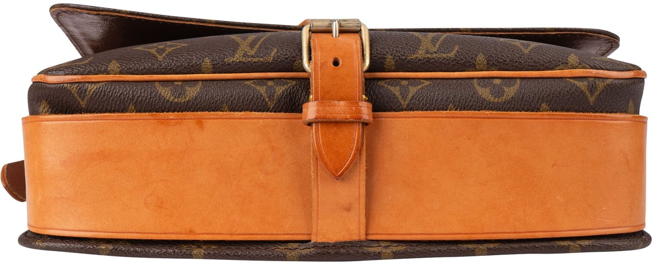Louis Vuitton Louis Vuitton Canvas Monogram Cartouchiere GM Crossbody Bag Bruin