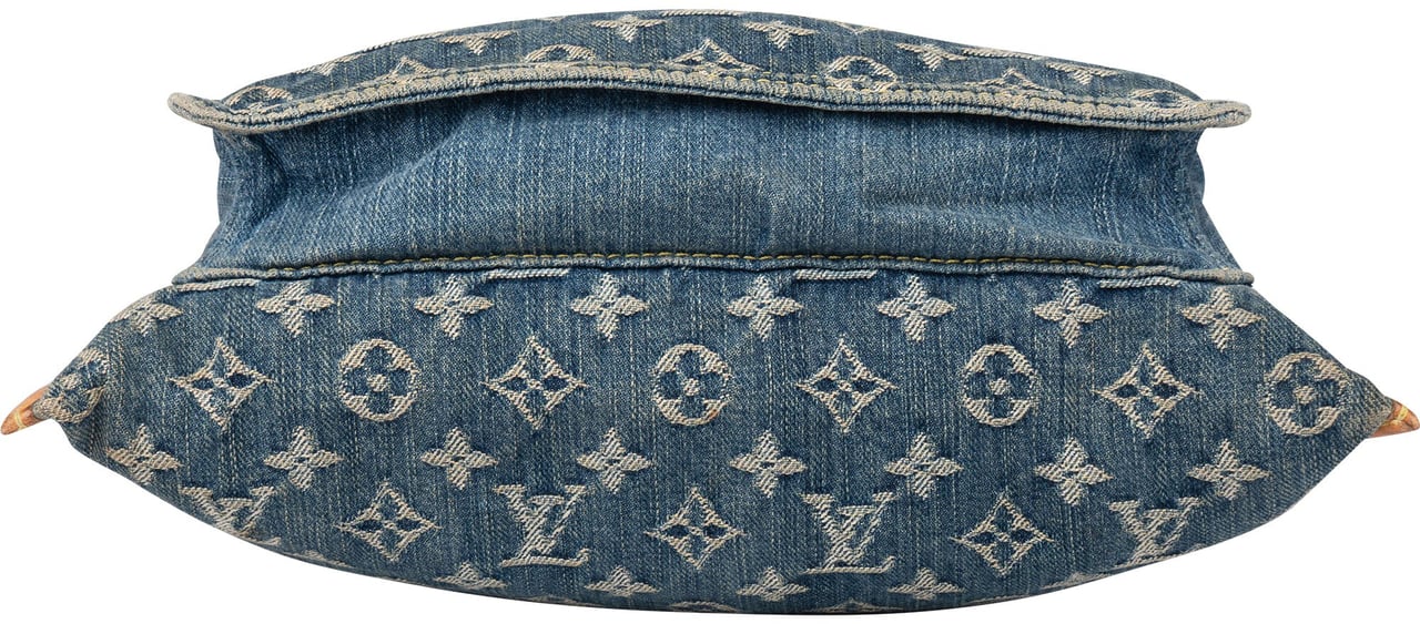Louis Vuitton Louis Vuitton Denim Monogram Sac Plat Handbag Divers