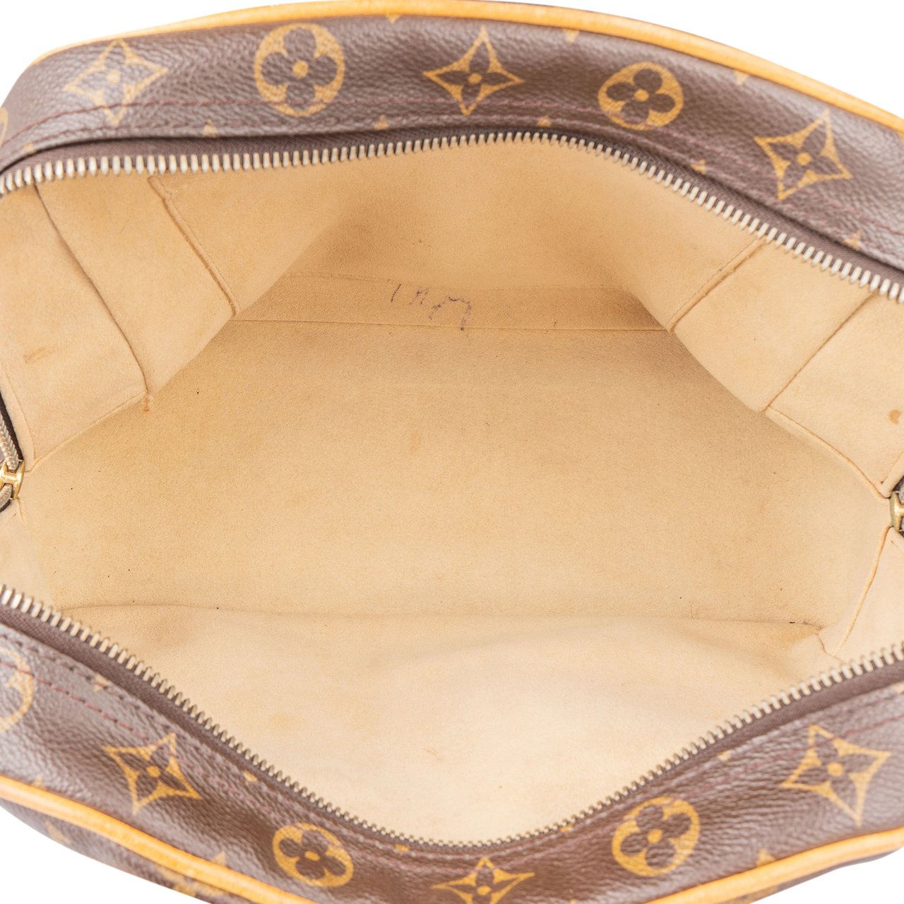 Louis Vuitton Louis Vuitton Canvas Monogram Manhattan PM Handbag Bruin