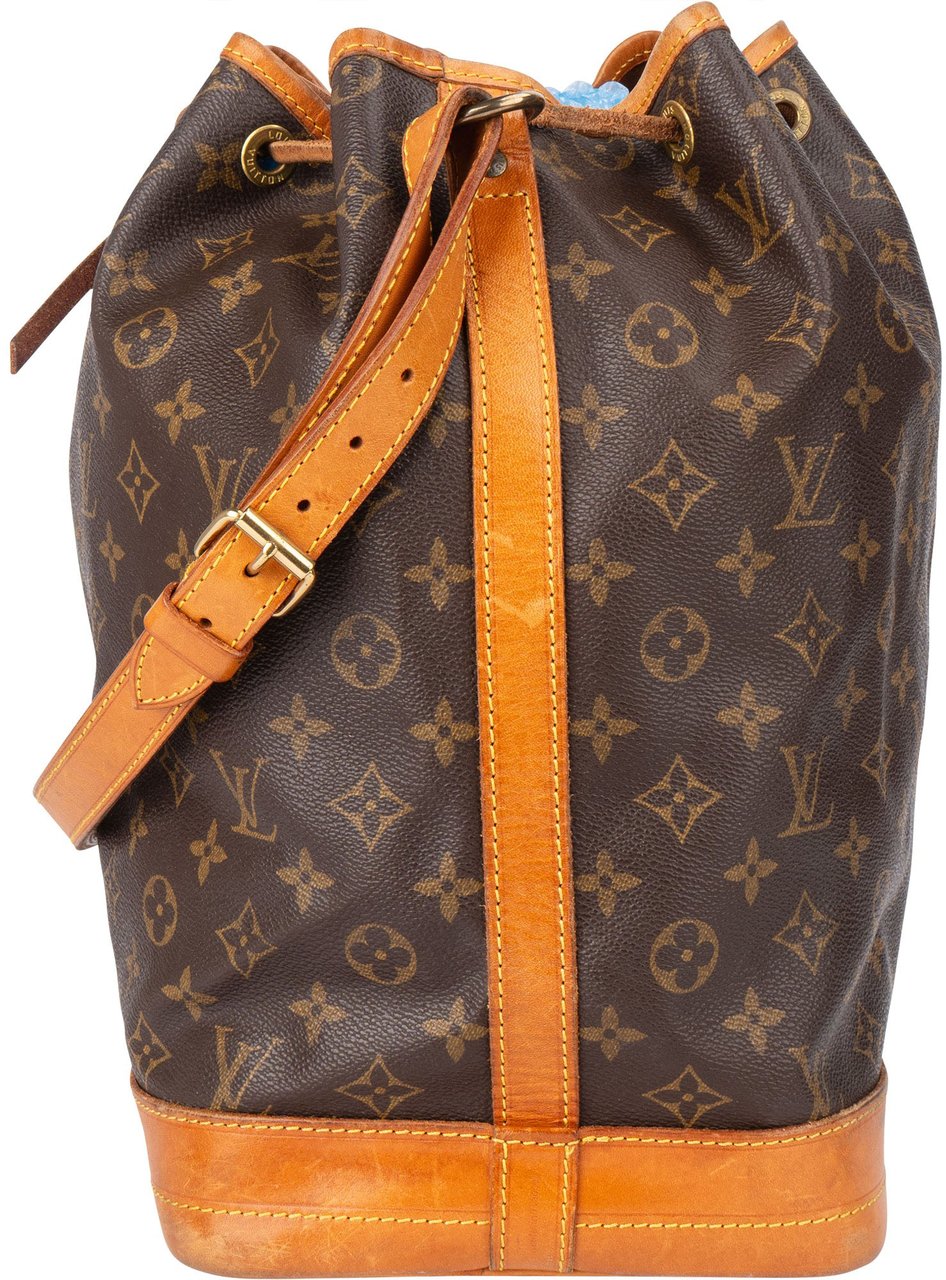 Louis Vuitton Louis Vuitton Canvas Monogram Sac Noe Grande Shoulder Bag Bruin