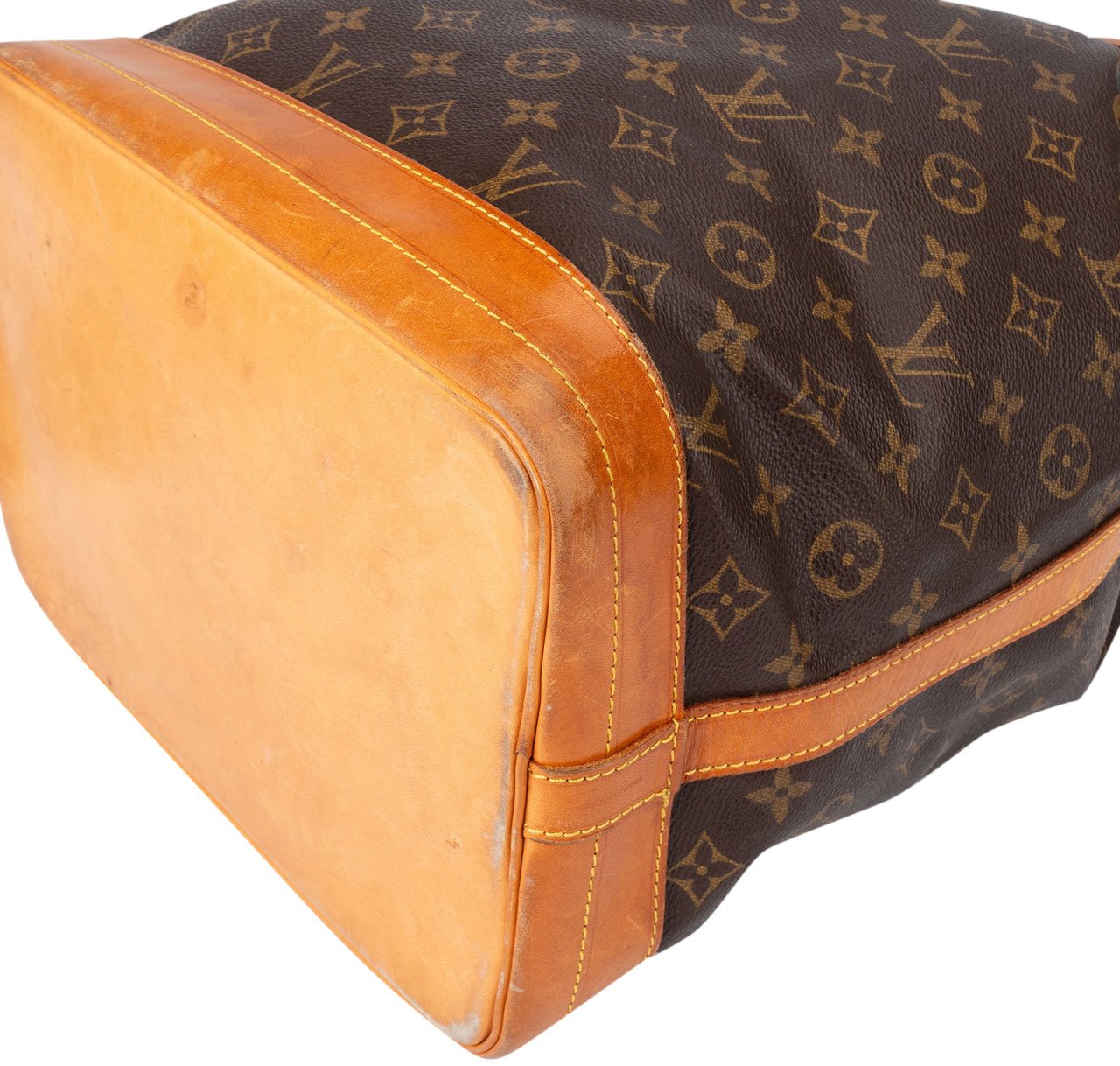 Louis Vuitton Louis Vuitton Canvas Monogram Sac Noe Grande Shoulder Bag Bruin