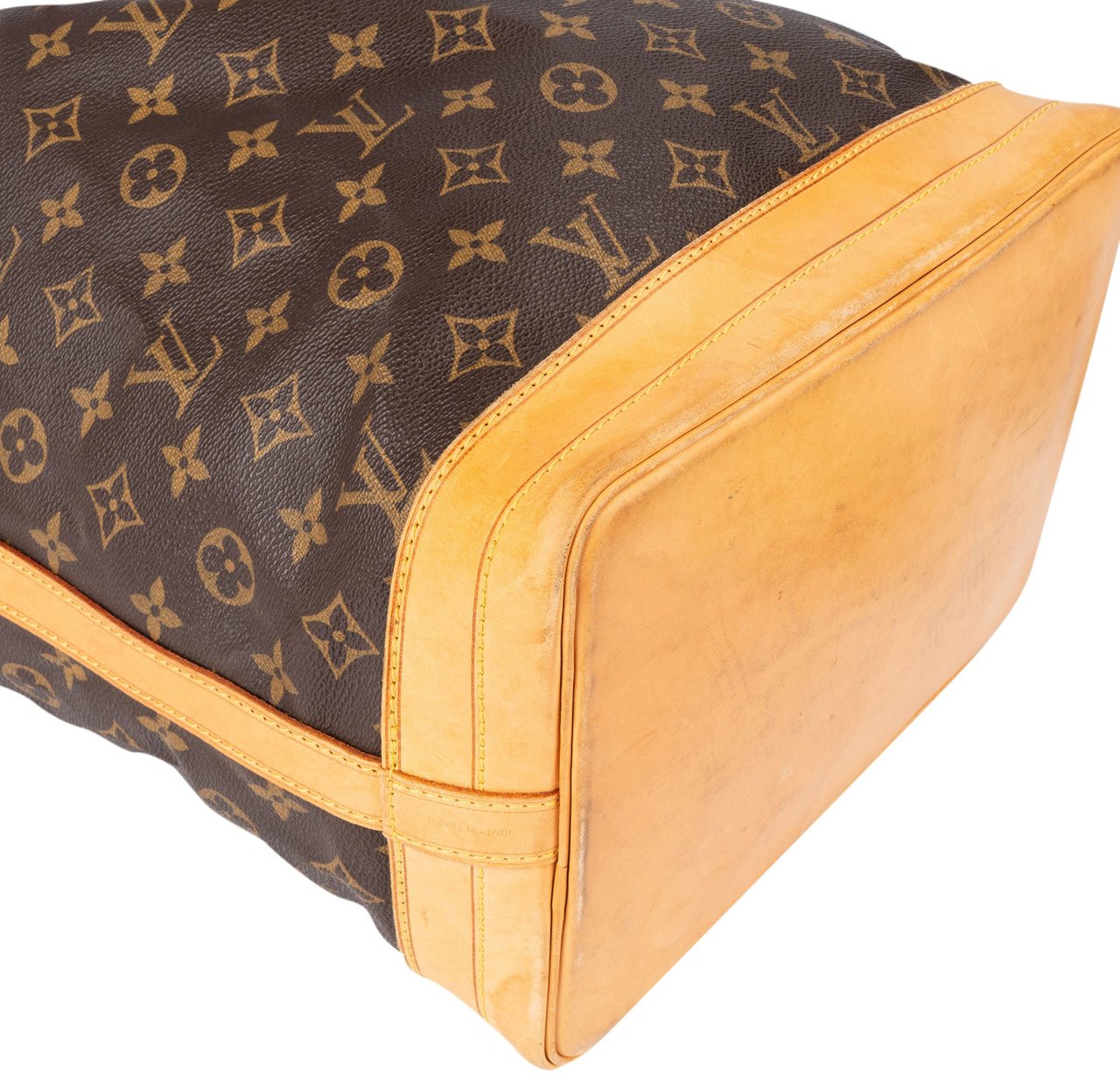 Louis Vuitton Louis Vuitton Canvas Monogram Sac Noe Grande Shoulder Bag Bruin