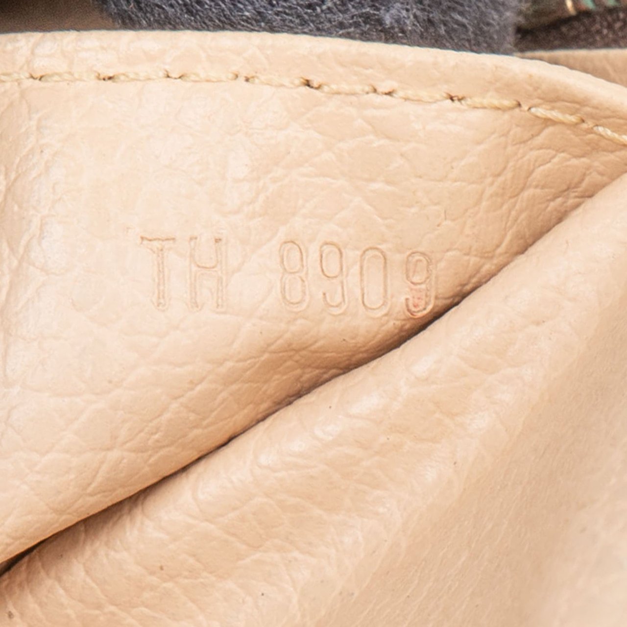 Louis Vuitton Louis Vuitton Canvas Monogram Trousse Toilette 23 Clutch Bruin