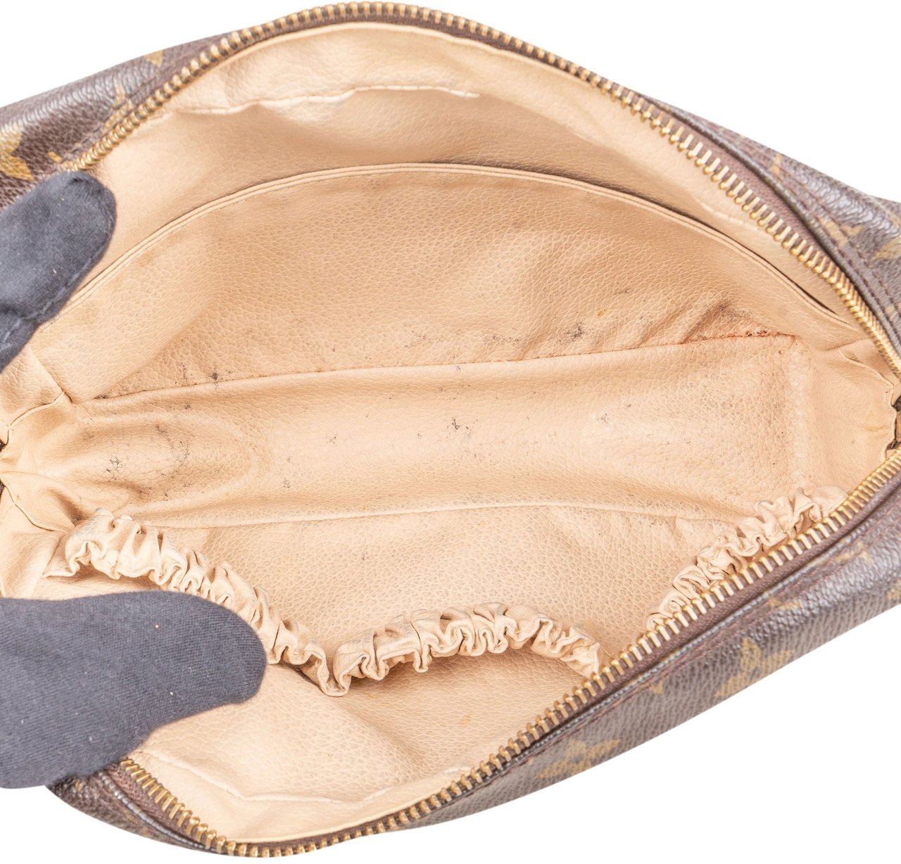 Louis Vuitton Louis Vuitton Canvas Monogram Trousse Toilette 23 Clutch Bruin