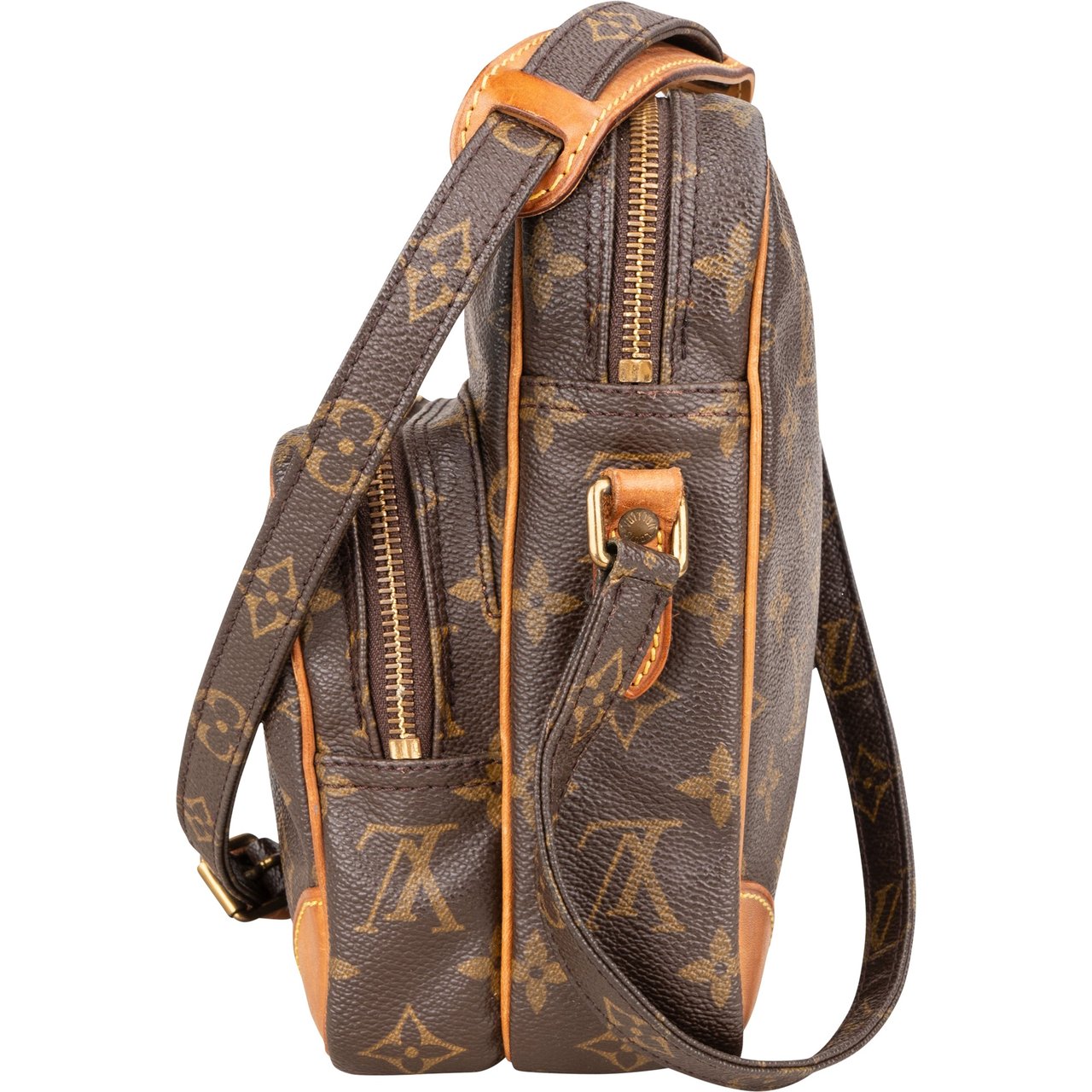 Louis Vuitton Louis Vuitton Canvas Monogram Amazon Crossbody Bag Bruin