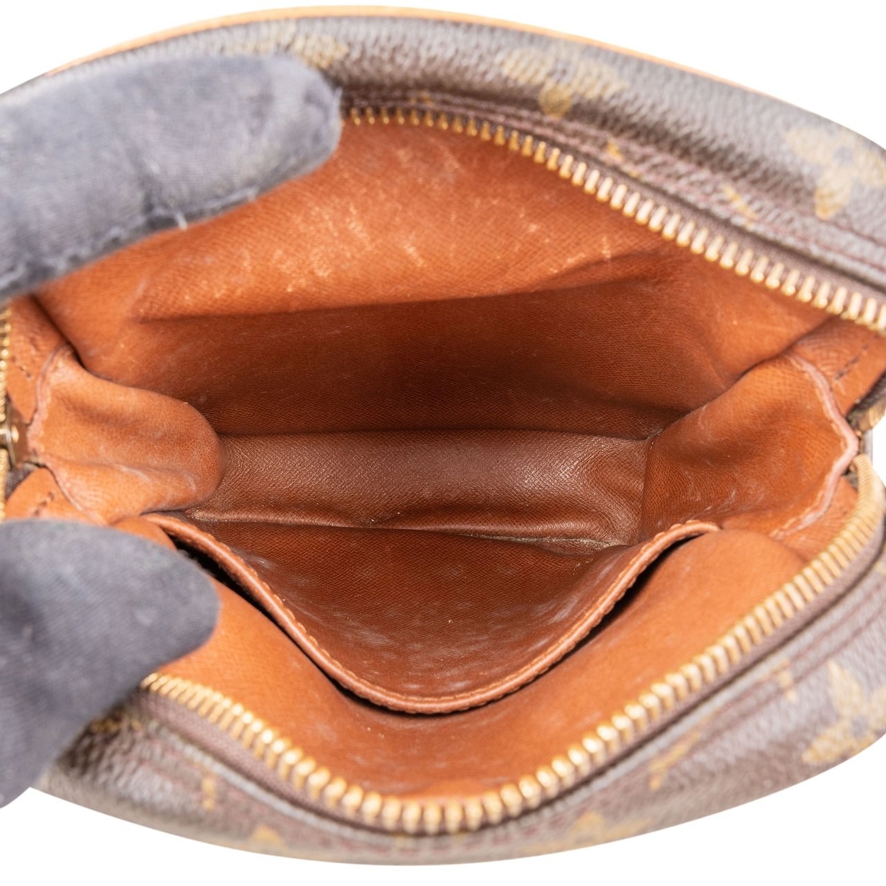 Louis Vuitton Louis Vuitton Canvas Monogram Amazon Crossbody Bag Bruin