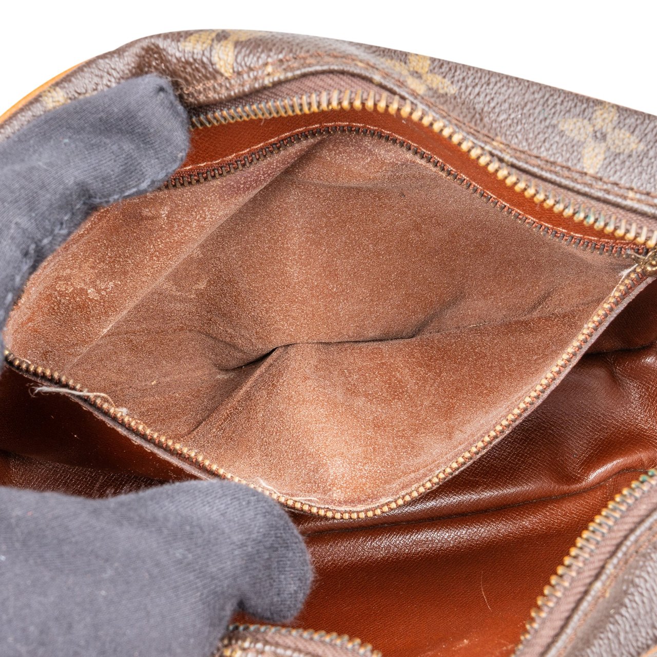 Louis Vuitton Louis Vuitton Canvas Monogram Trocadero 23 Crossbody Bag Bruin