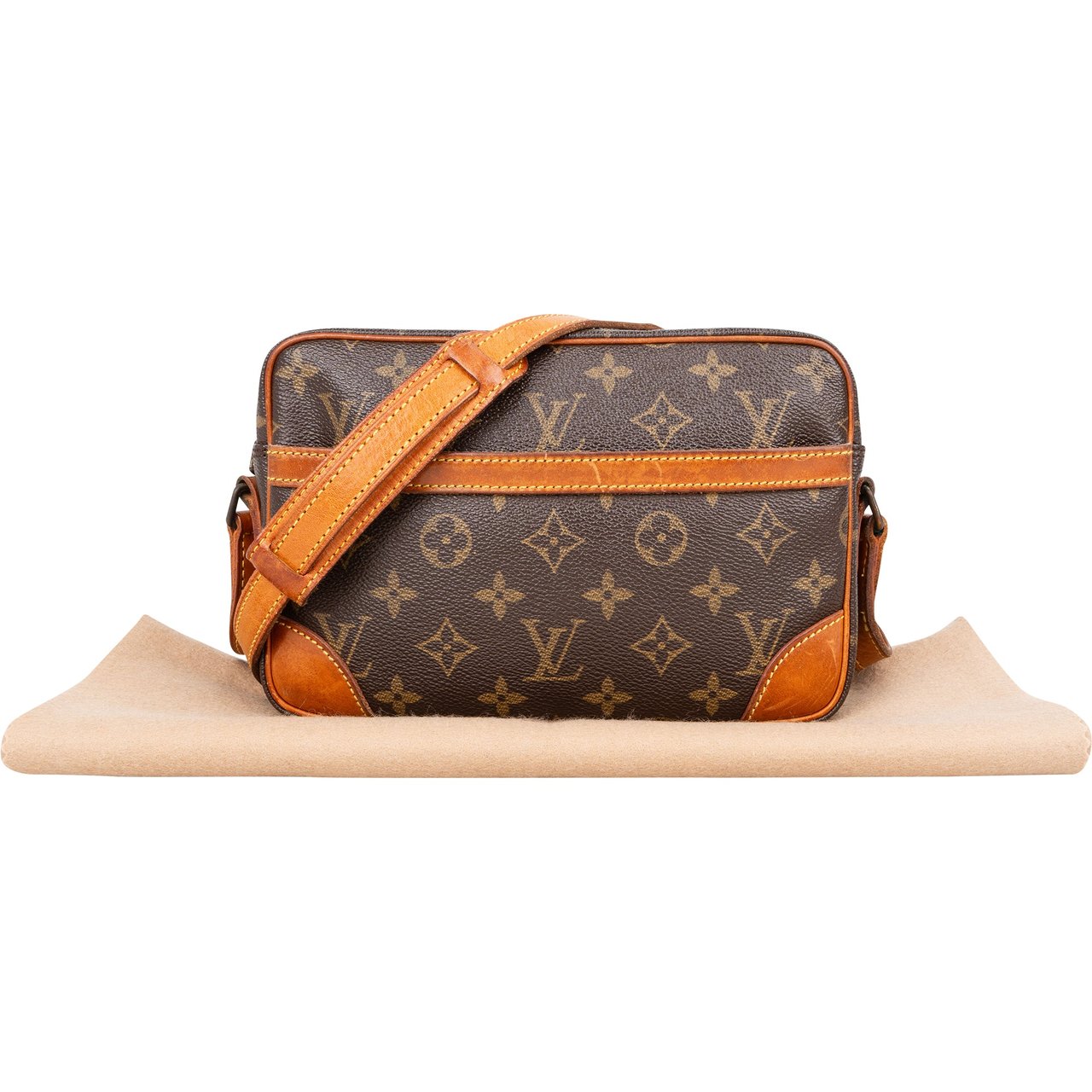 Louis Vuitton Louis Vuitton Canvas Monogram Trocadero 23 Crossbody Bag Bruin