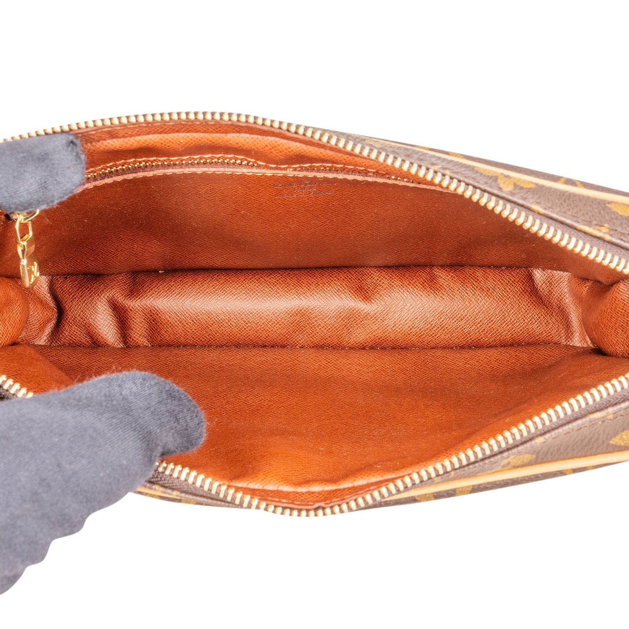 Louis Vuitton Louis Vuitton Canvas Monogram Marly Dragonne Clutch Bruin