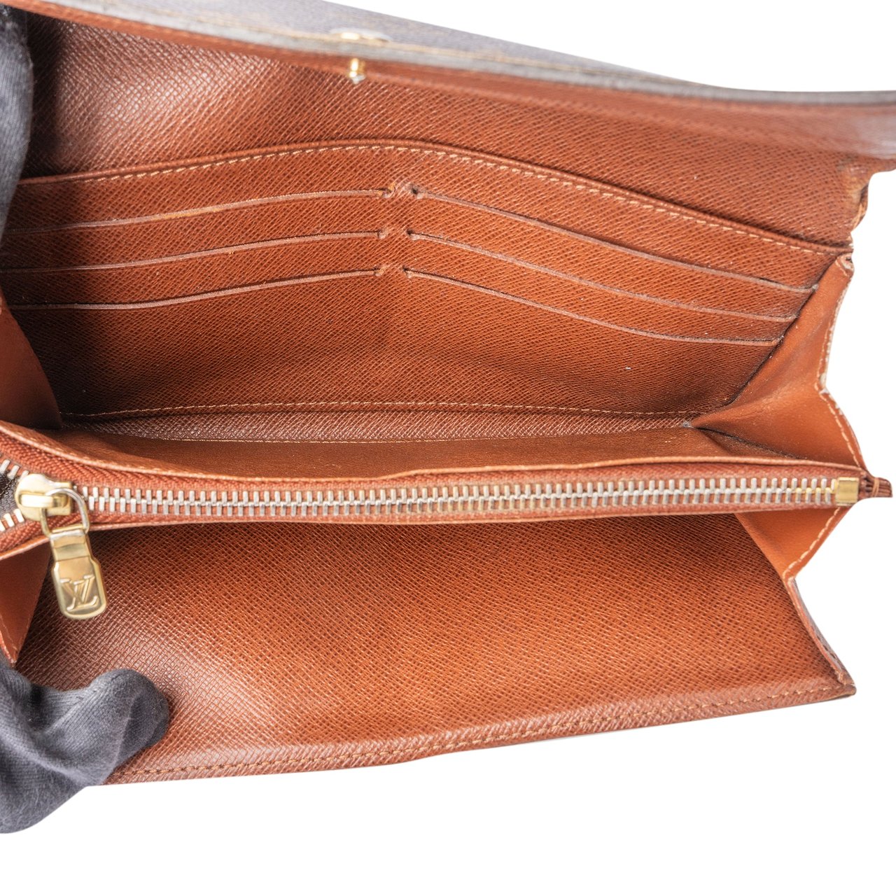 Louis Vuitton Louis Vuitton Canvas Monogram Sarah Wallet Bruin