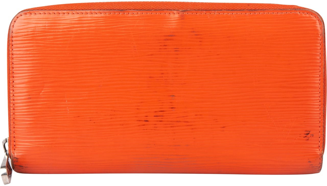 Louis Vuitton Louis Vuitton Orange Epi Leather Zippy Wallet Oranje