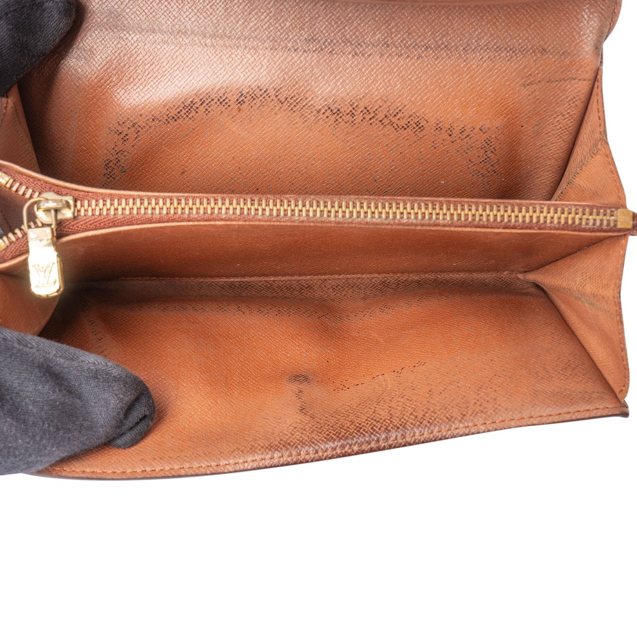 Louis Vuitton Louis Vuitton Canvas Monogram Sarah Wallet Bruin