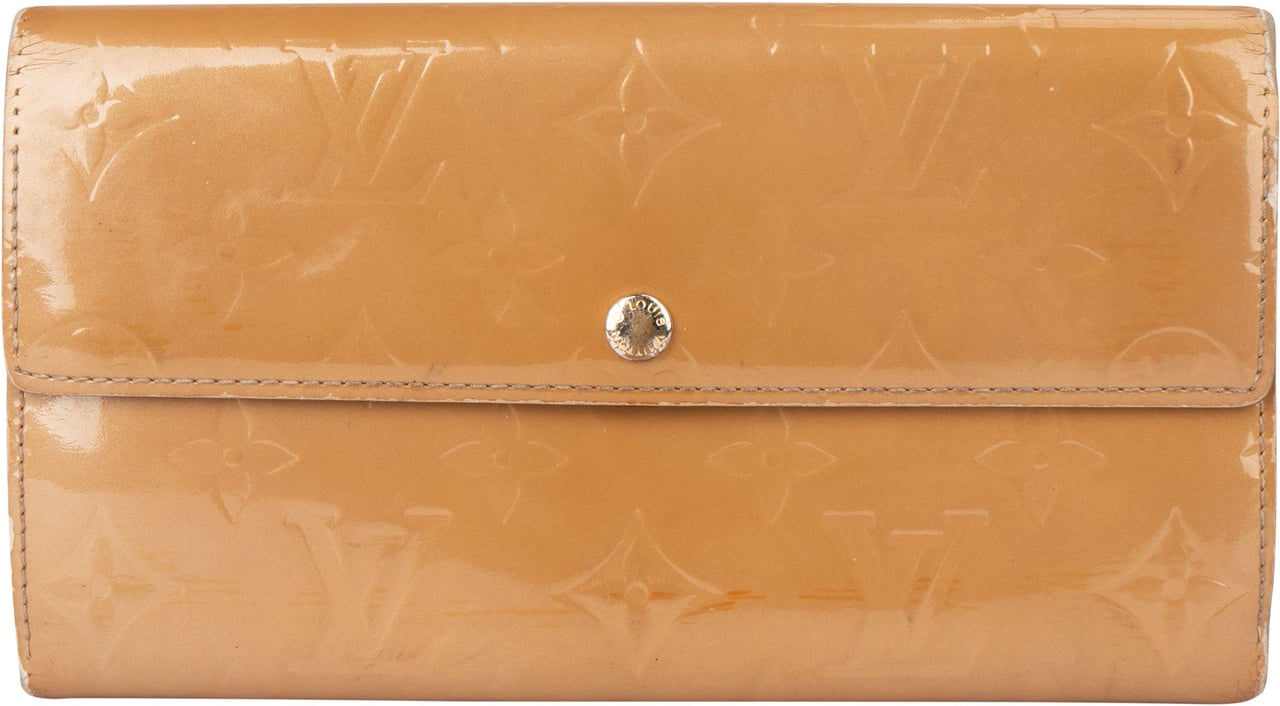 Louis Vuitton Louis Vuitton Vernis Monogram Sarah Wallet Beige