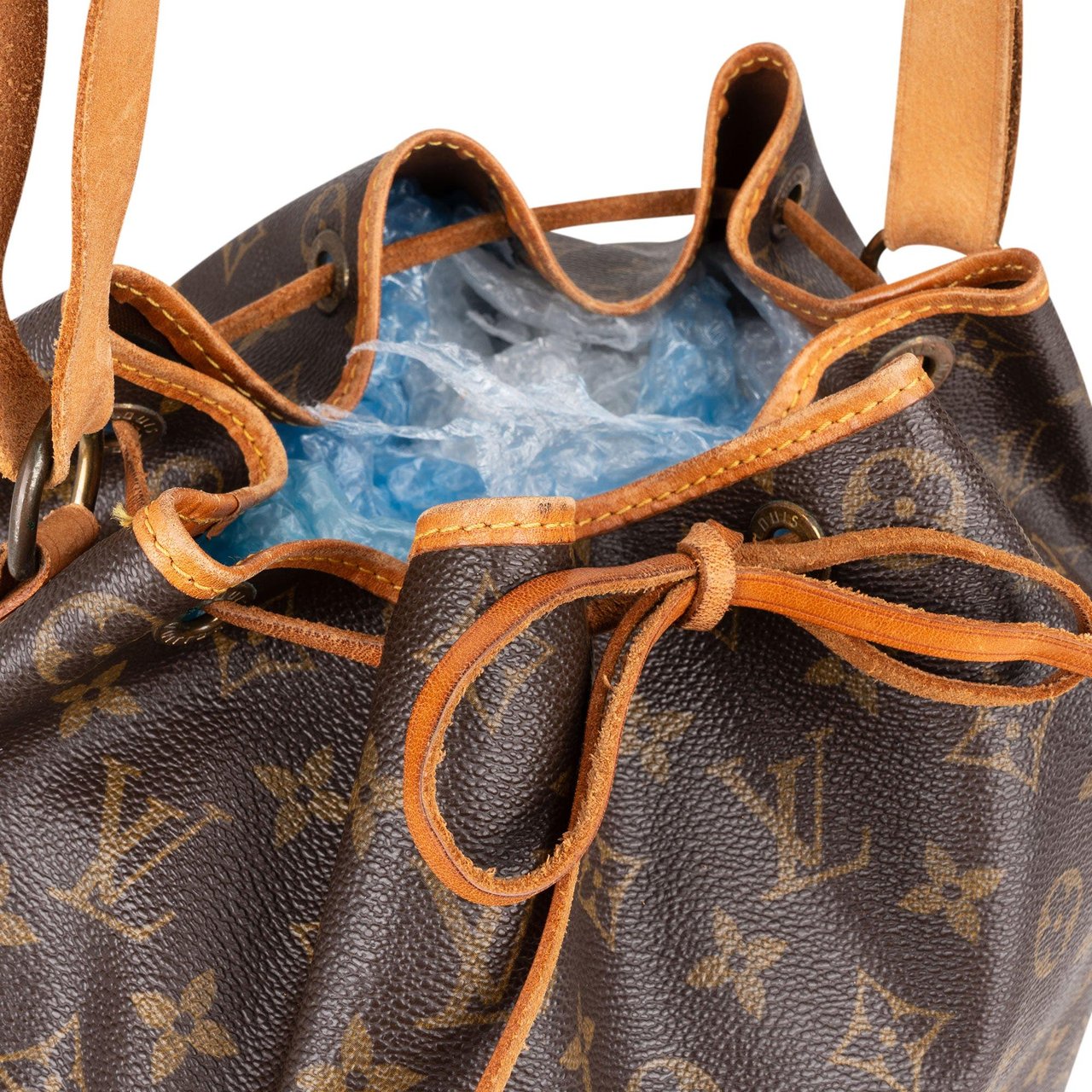 Louis Vuitton Louis Vuitton Canvas Monogram Sac Noe Grande Shoulder Bag Bruin