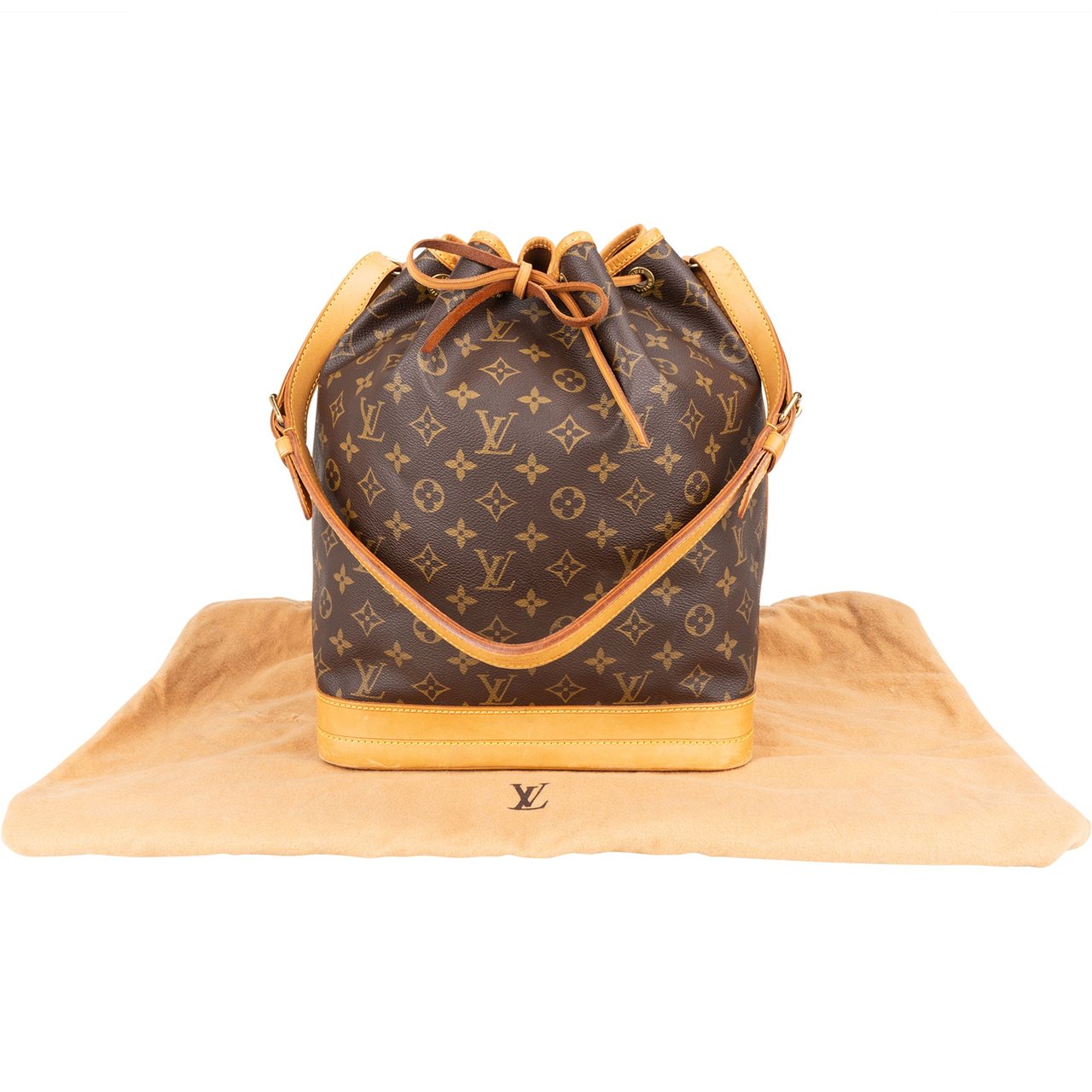 Louis Vuitton Louis Vuitton Canvas Monogram Sac Noe Grande Shoulder Bag Bruin