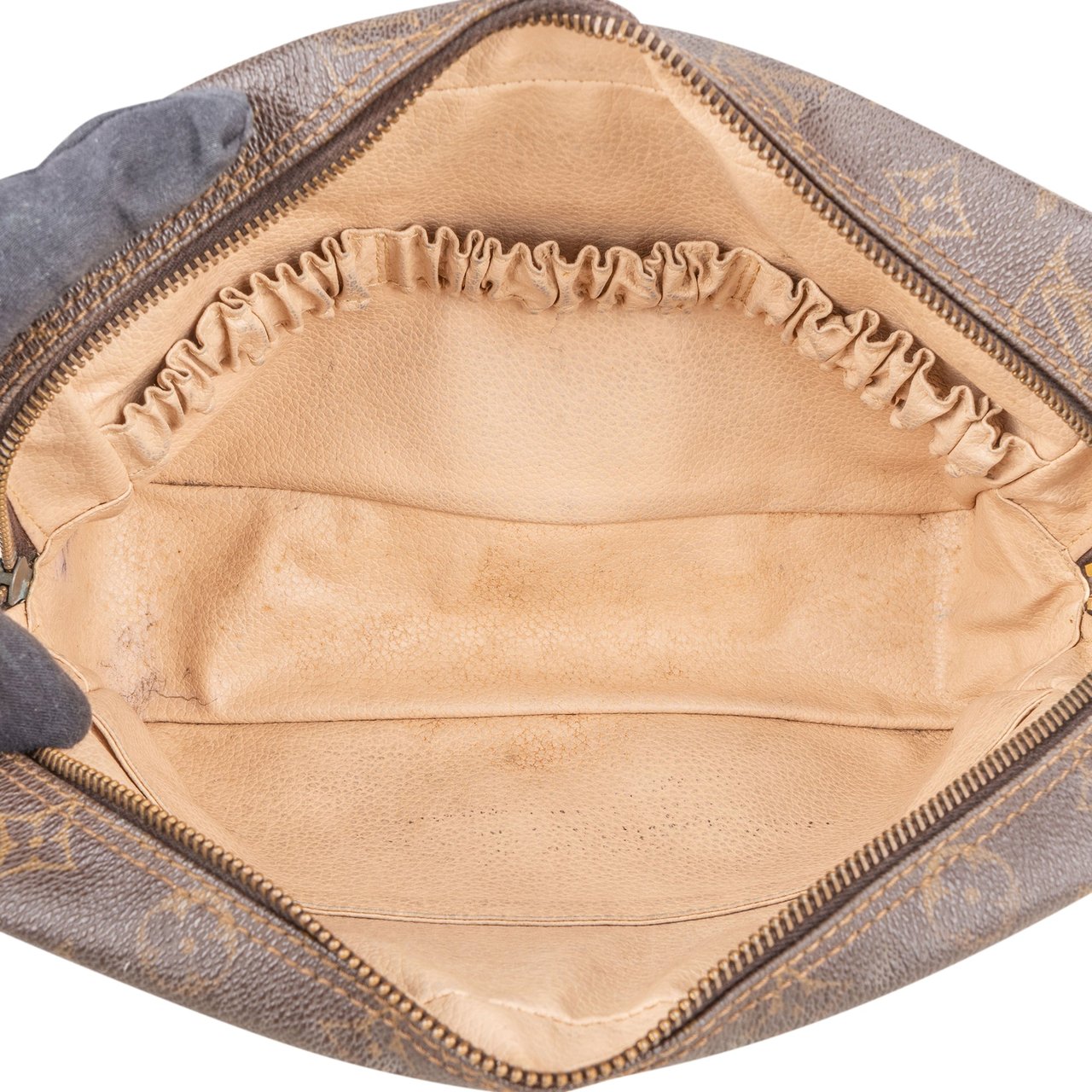 Louis Vuitton Louis Vuitton Canvas Monogram Trousse Toilette 28 Clutch Bruin