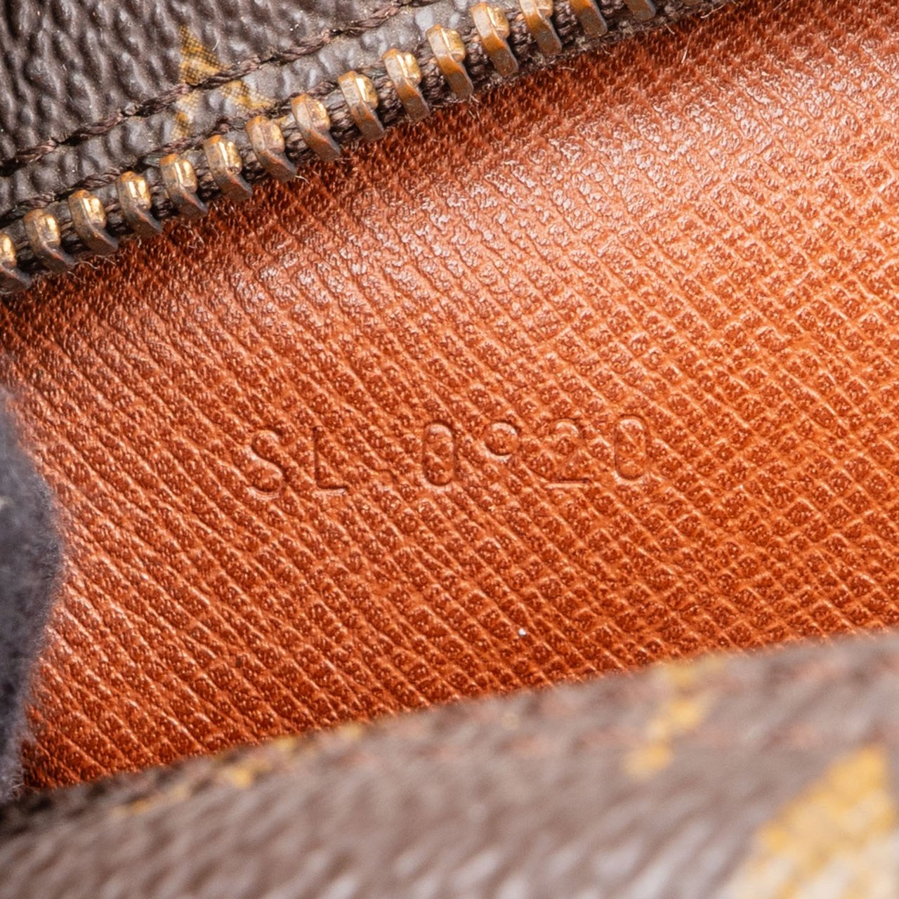 Louis Vuitton Louis Vuitton Canvas Monogram Compiegne 28 Clutch Bruin