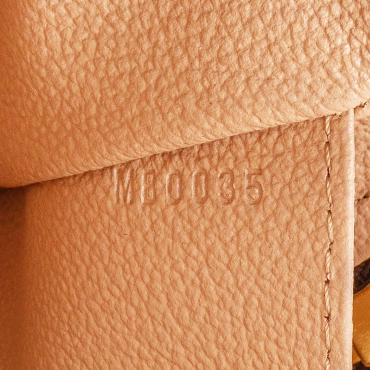 Louis Vuitton Louis Vuitton Canvas Monogram Trousse Toilette 28 Clutch Bruin