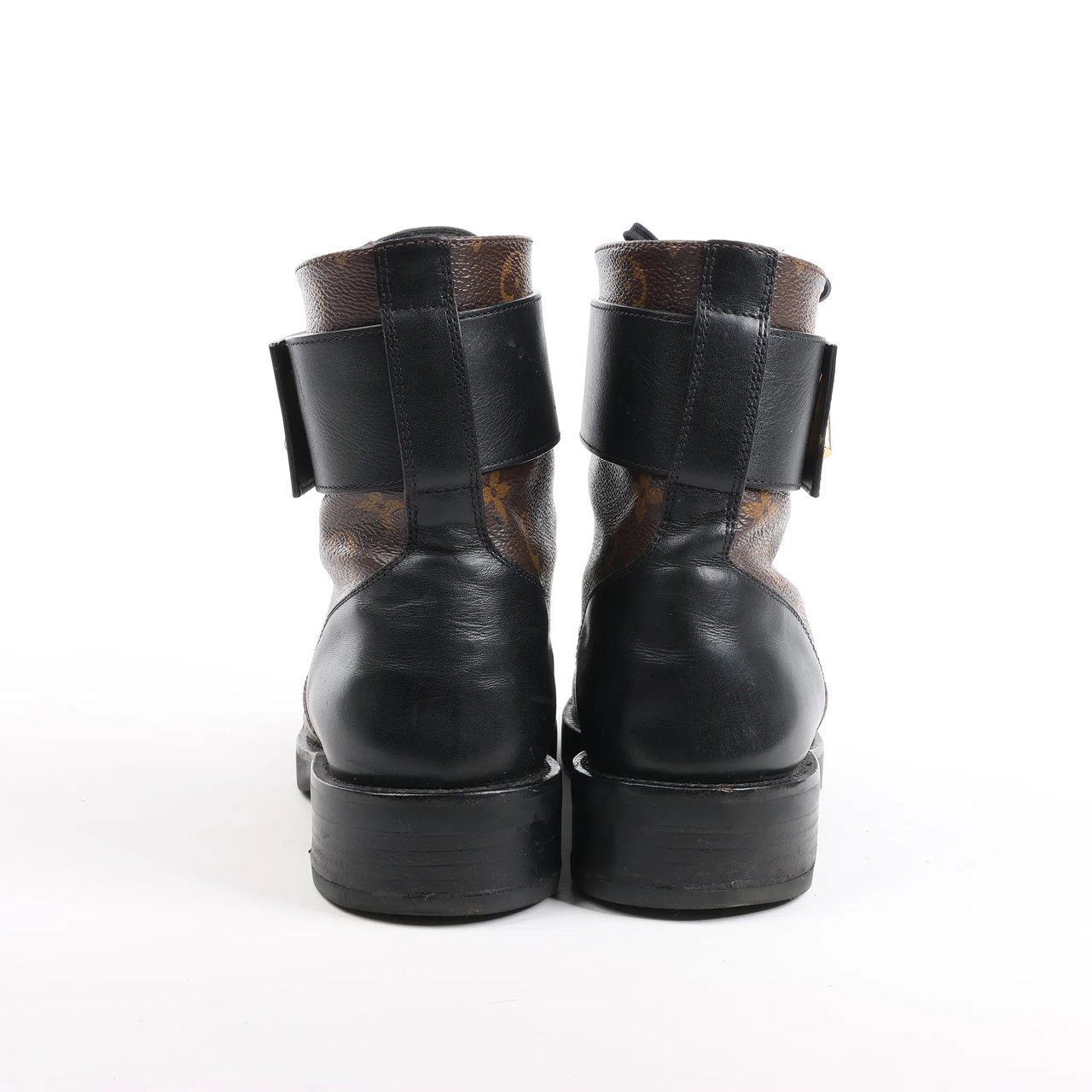 Louis Vuitton Louis Vuitton Monogram Wonderland Flat Ranger Ankle Boots in Black, Size 39 EU Bruin