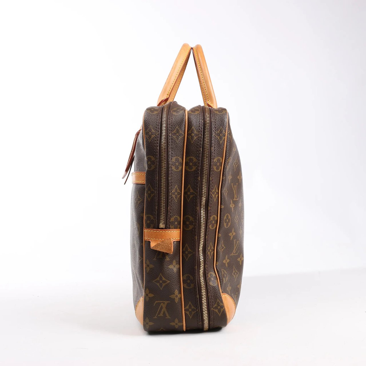 Louis Vuitton Louis Vuitton Monogram Canvas Porte Documents Voyage Handbag M53362 Bruin