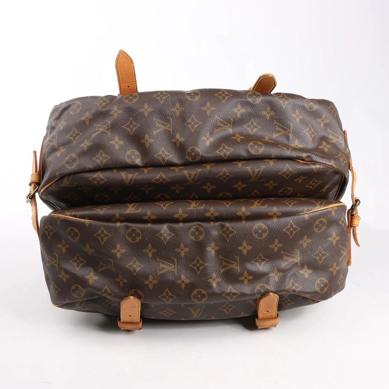 Louis Vuitton Louis Vuitton Monogram Canvas Saumur 43 Crossbody Bag M42252 Bruin
