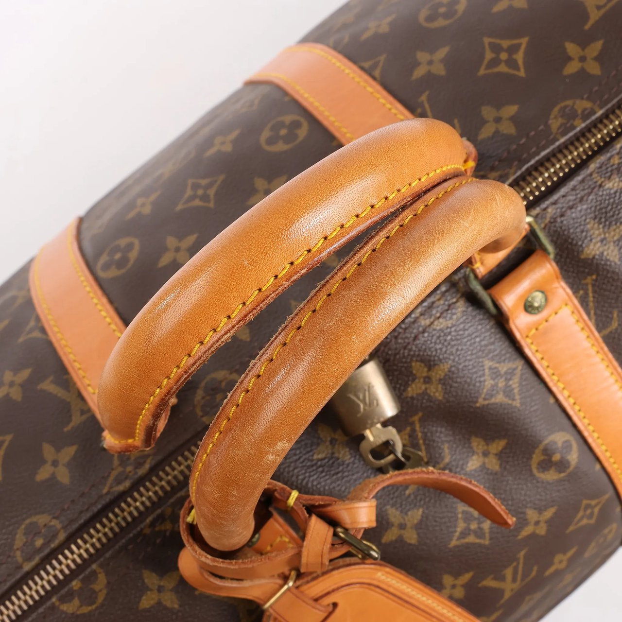 Louis Vuitton Louis Vuitton Monogram Canvas Keepall Bandoulière 55 Travel Bag M41414 Bruin