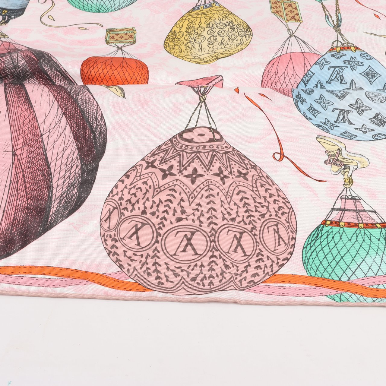 Louis Vuitton Louis Vuitton "up AND away" M77661 100% Silk Scarf in Pink GM1213 Roze