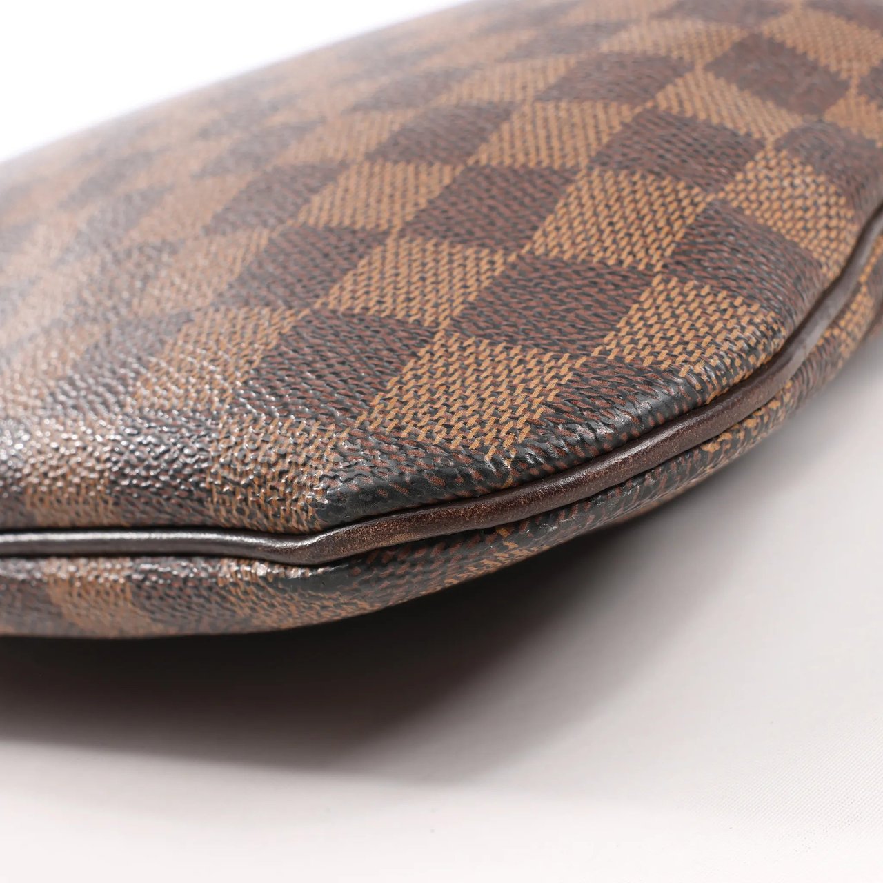 Louis Vuitton Louis Vuitton Damier Ebene Clifton Handbag N51149 Bruin