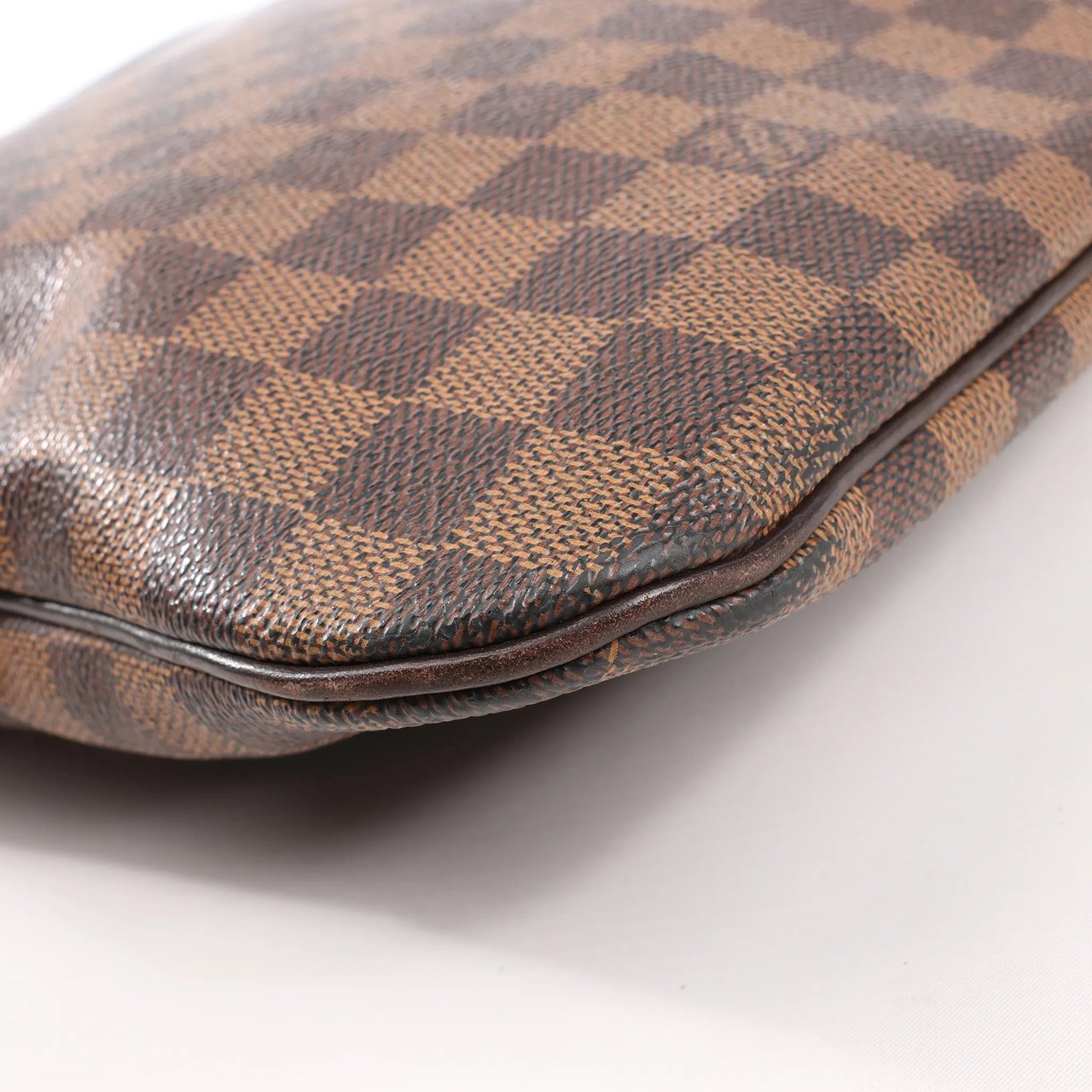 Louis Vuitton Louis Vuitton Damier Ebene Clifton Handbag N51149 Bruin