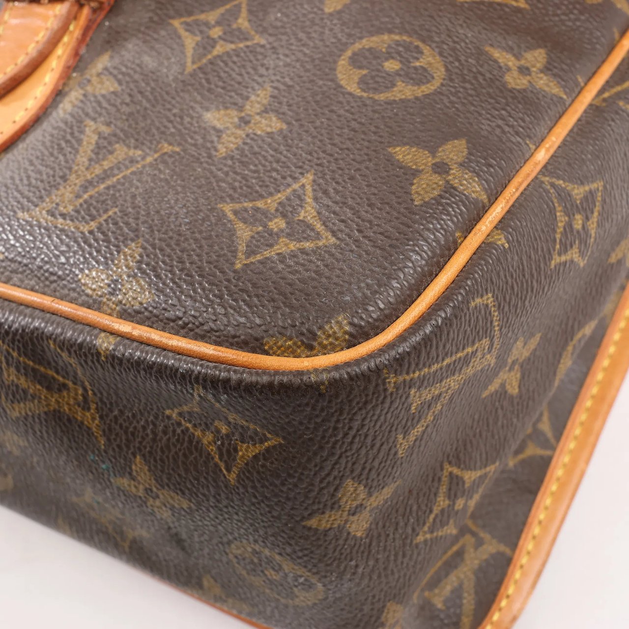 Louis Vuitton Louis Vuitton Monogram Jypsiere GM Shoulder Bag M42246 Bruin
