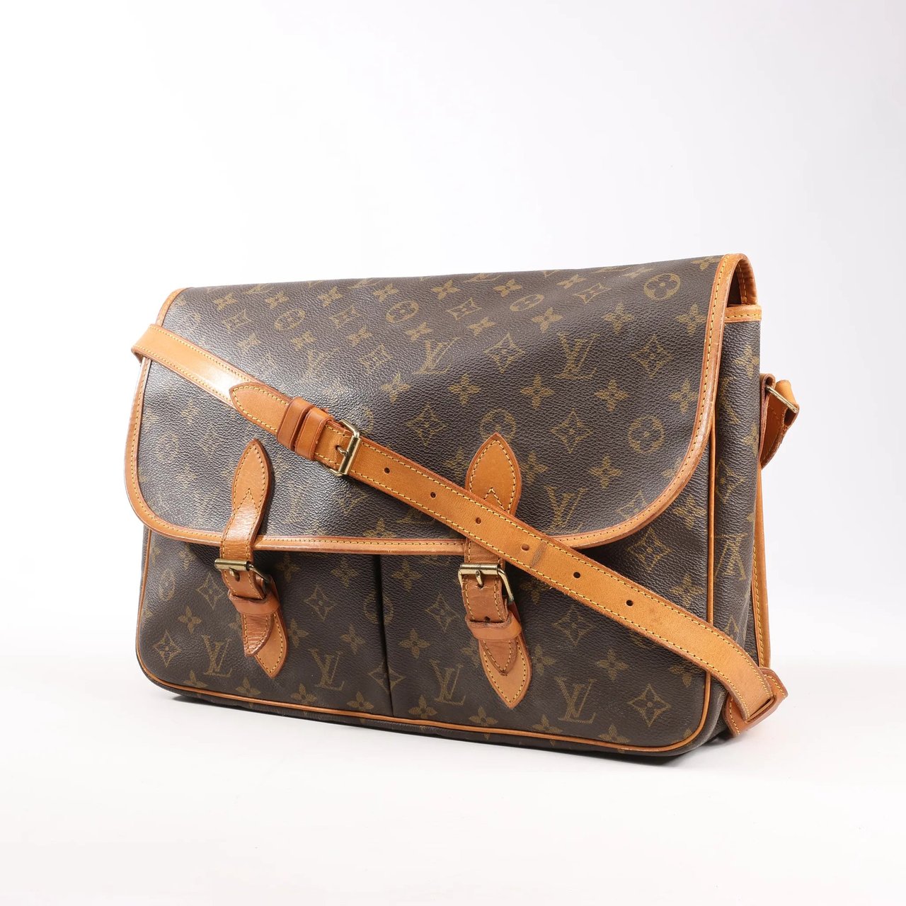 Louis Vuitton Louis Vuitton Monogram Jypsiere GM Shoulder Bag M42246 Bruin