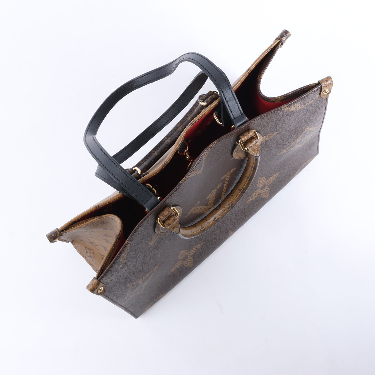 Louis Vuitton Louis Vuitton Giant Monogram Reverse On the Go MM in Brown M45321 Bruin