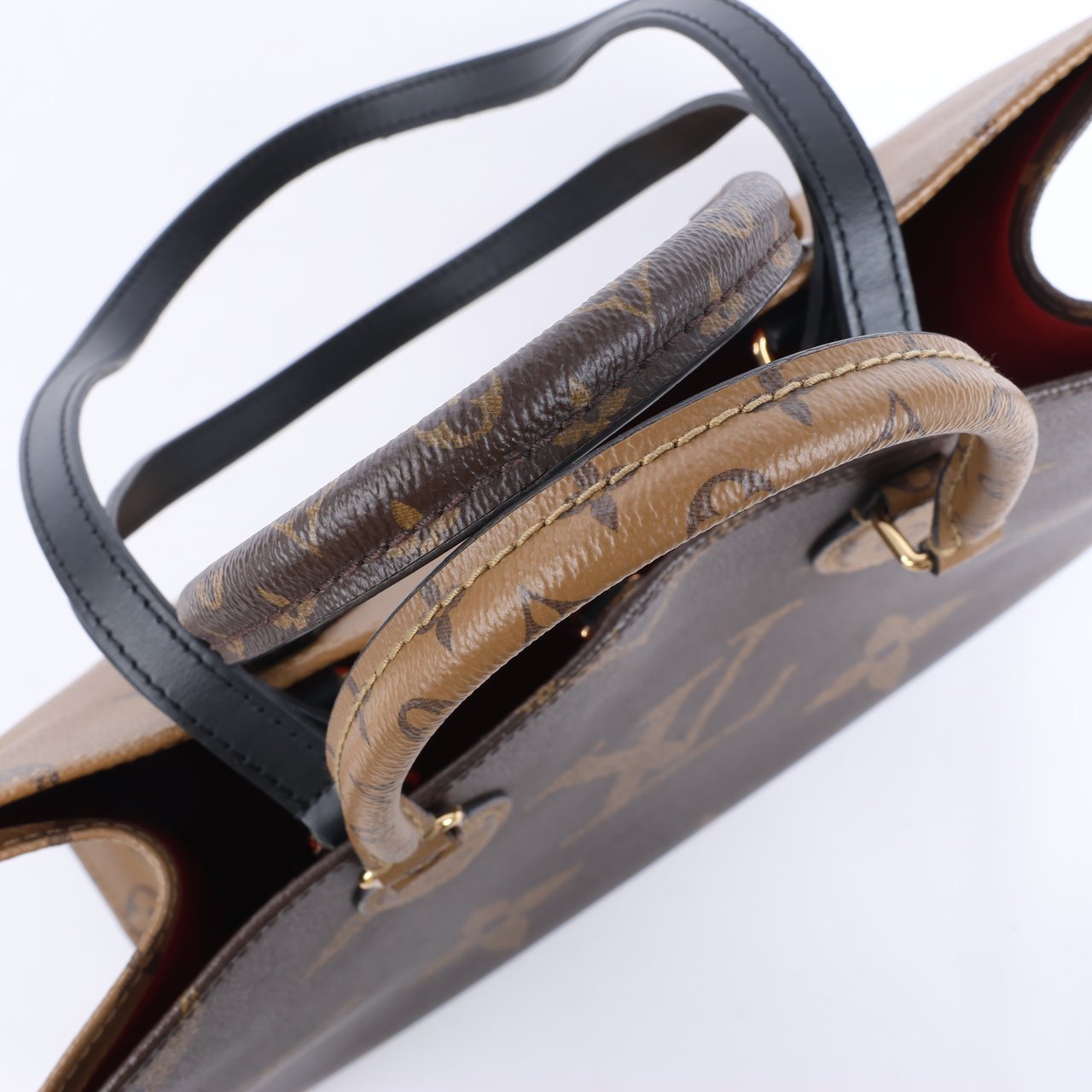 Louis Vuitton Louis Vuitton Giant Monogram Reverse On the Go MM in Brown M45321 Bruin