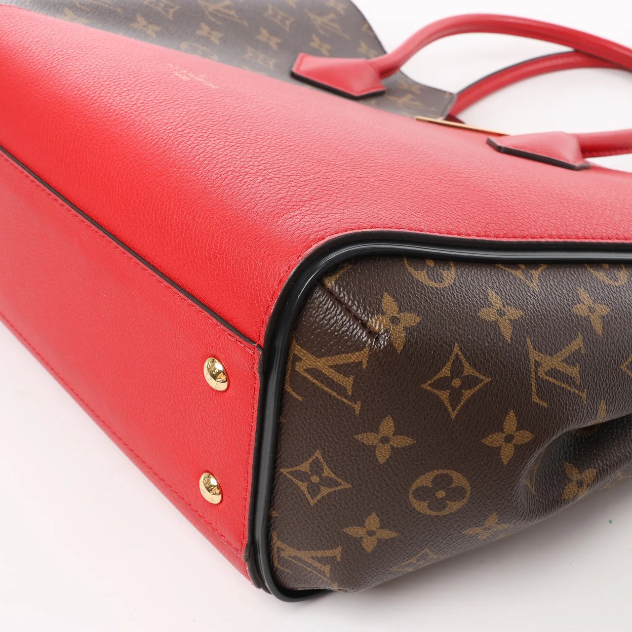 Louis Vuitton Louis Vuitton Damier Monogram Kimono MM Handbag in Red M40459 Divers