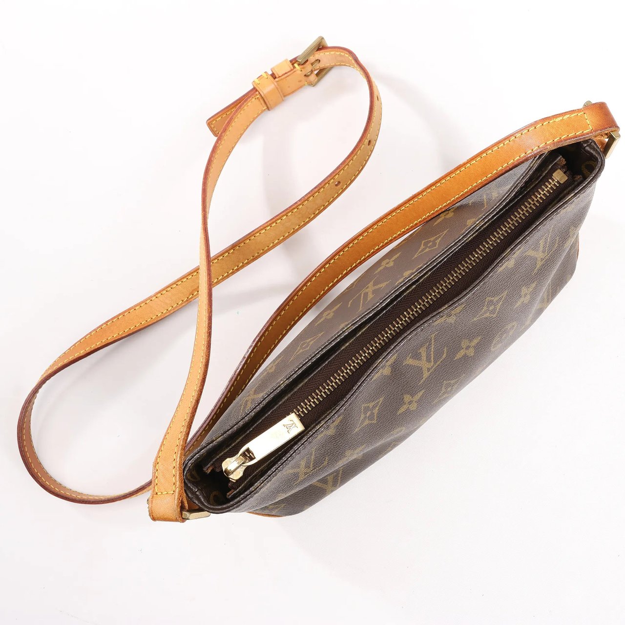 Louis Vuitton Louis Vuitton Monogram Canvas Trotteur Shoulder Bag in Brown M51240 Bruin