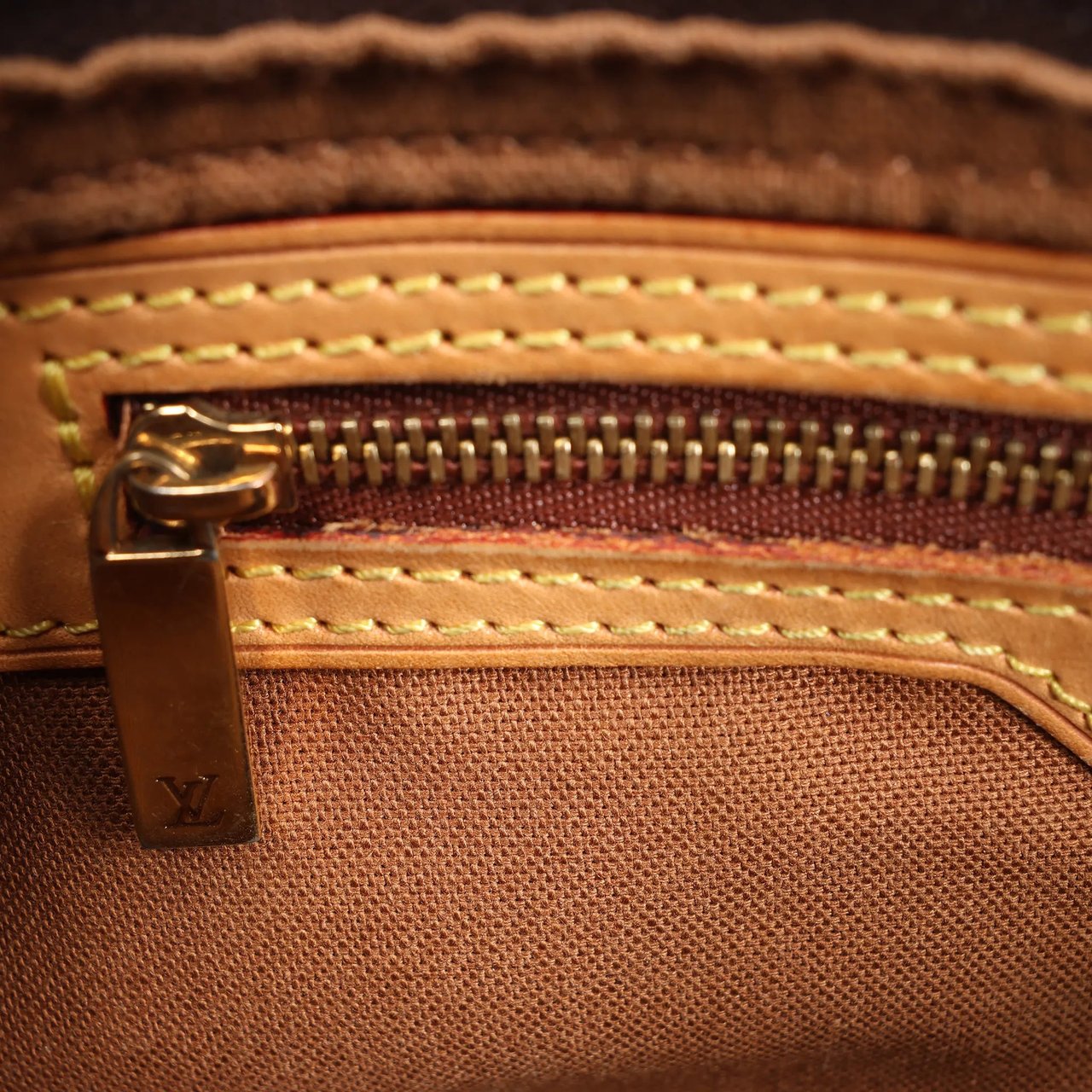 Louis Vuitton Louis Vuitton Monogram Canvas Trotteur Shoulder Bag in Brown M51240 Bruin