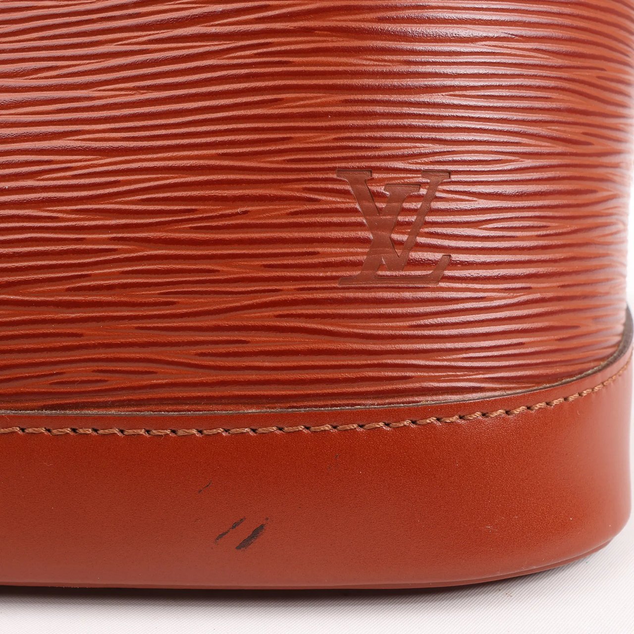 Louis Vuitton Louis Vuitton Epi Leather Alma PM 2Way Handbag in Brown M52143 Bruin