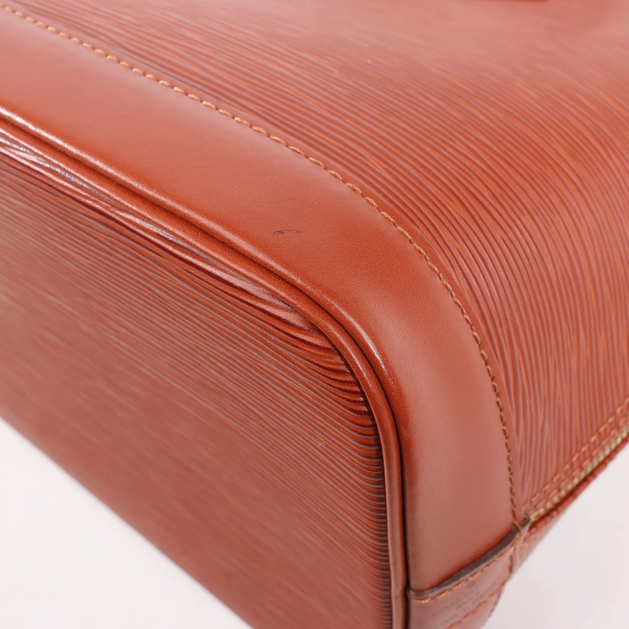 Louis Vuitton Louis Vuitton Epi Leather Alma PM 2Way Handbag in Brown M52143 Bruin