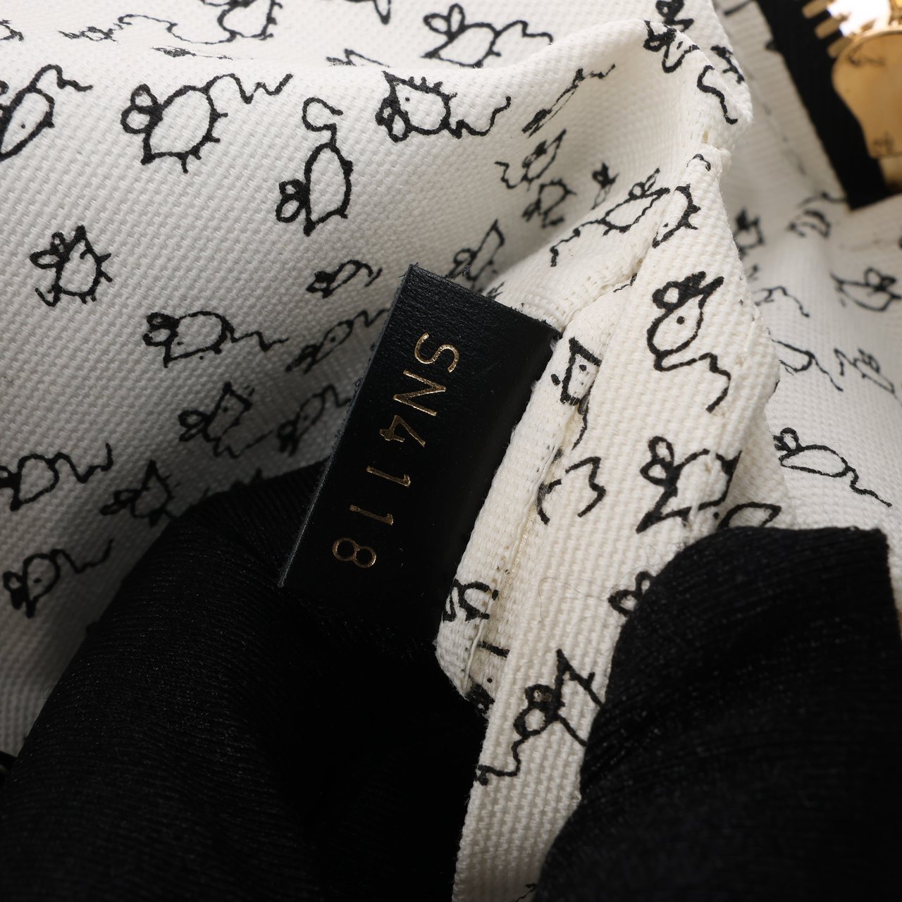 Louis Vuitton Louis Vuitton Catogram Alma Souple 2Way Shoulder Bag in Black M44403 Zwart