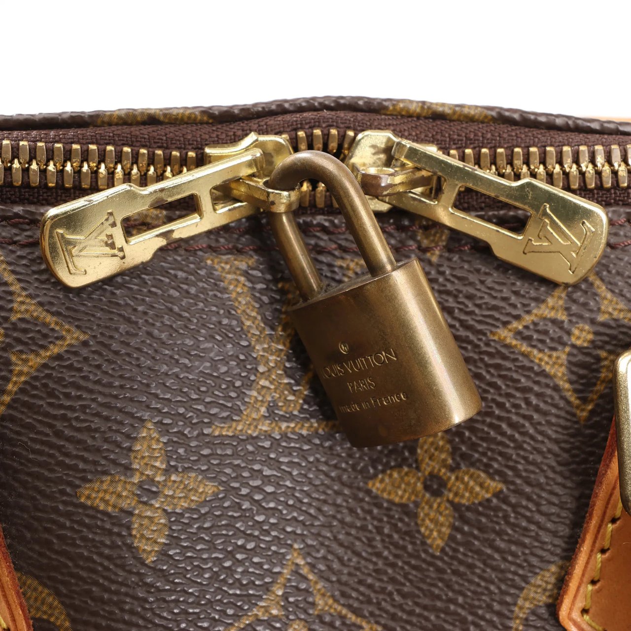 Louis Vuitton Louis Vuitton Monogram Canvas Alma PM Handbag in Brown M51130 Bruin
