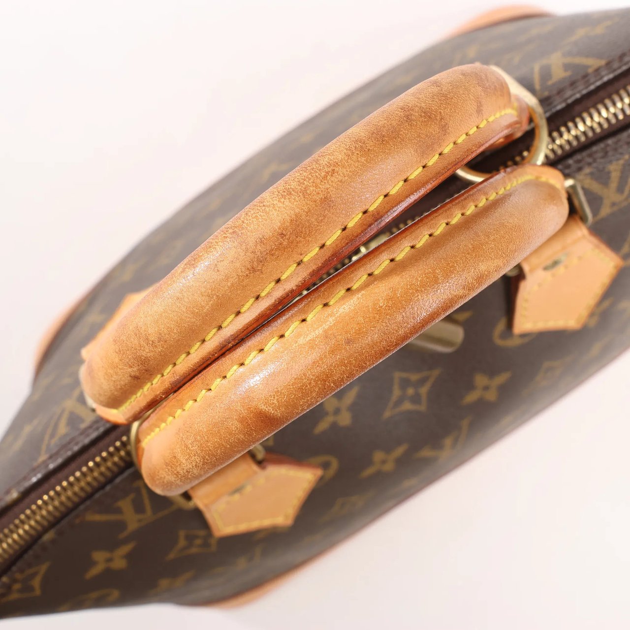 Louis Vuitton Louis Vuitton Monogram Canvas Alma PM Handbag in Brown M51130 Bruin