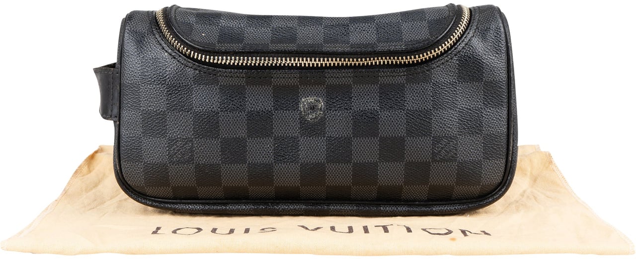Louis Vuitton Louis Vuitton Damier Graphit Monogram Toilette Pouch Zwart