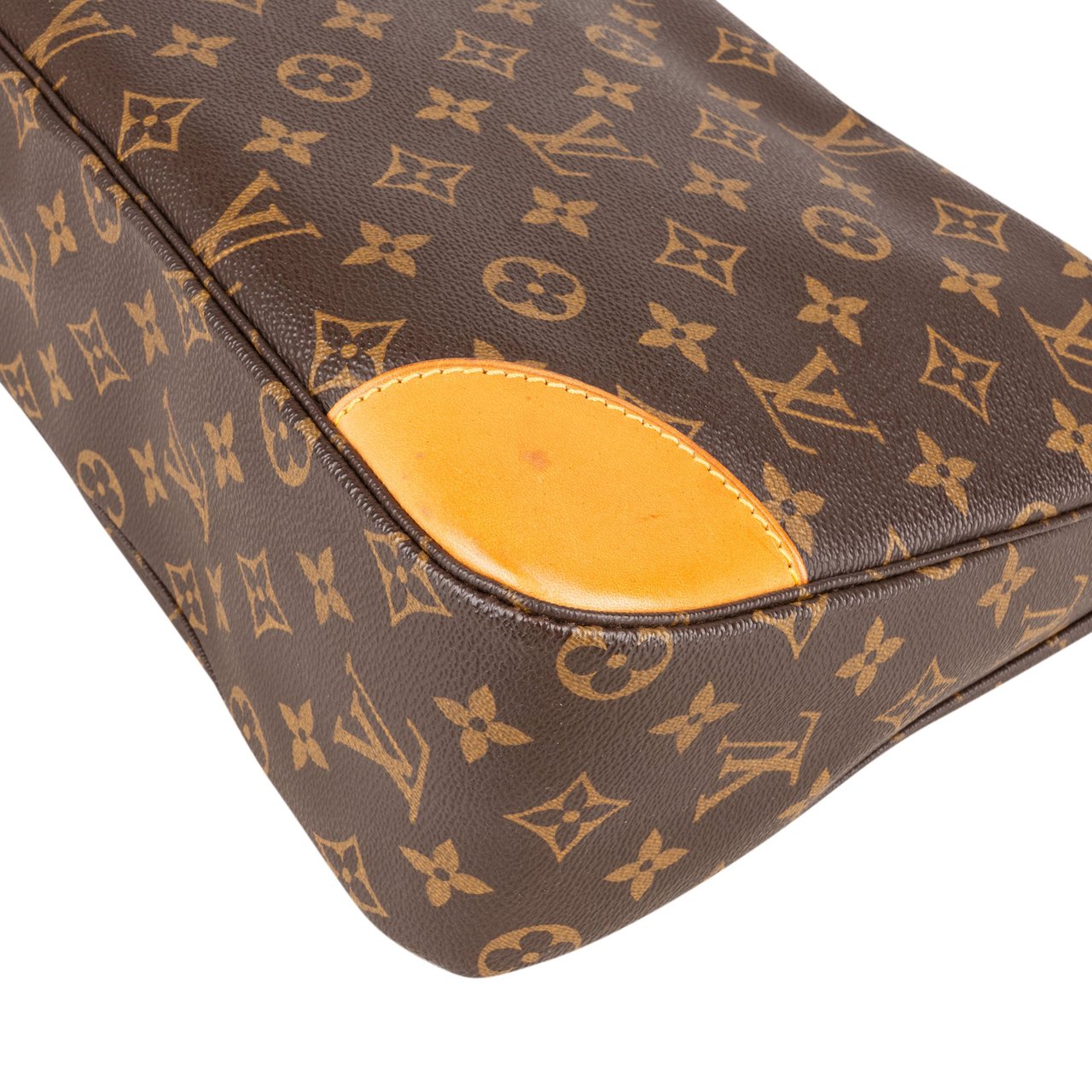 Louis Vuitton Louis Vuitton Canvas Monogram Boulogne Crossbody Bag Bruin