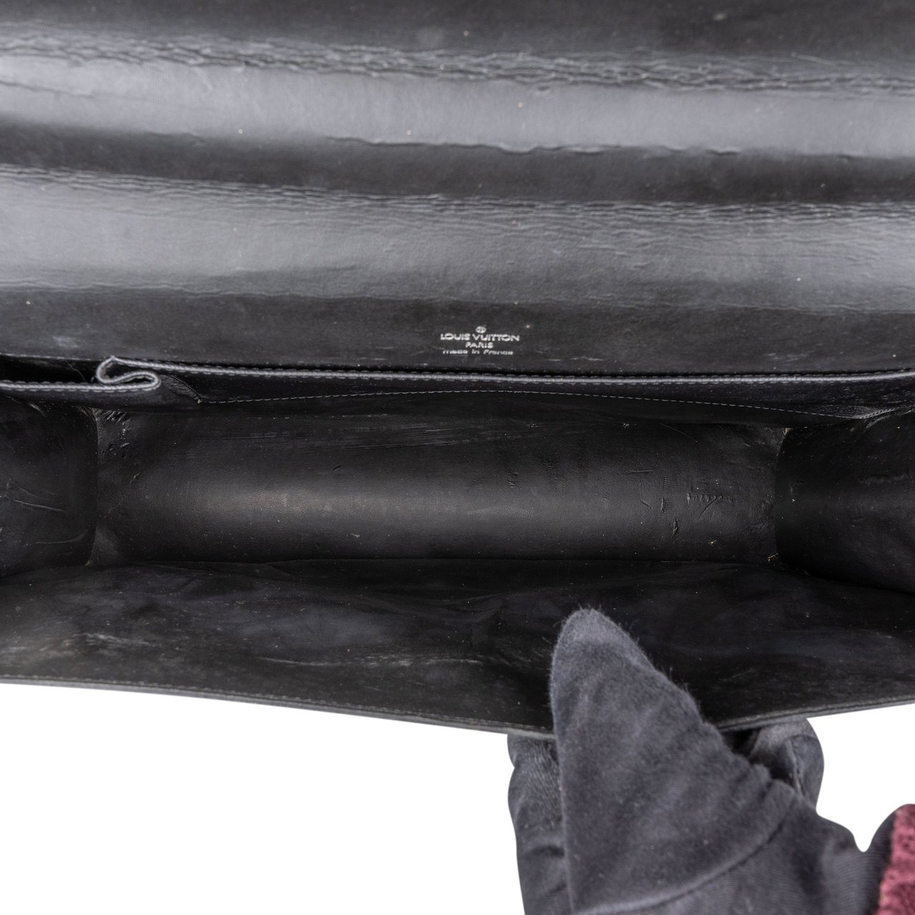 Louis Vuitton Taiga Leather Serviette Kazan Business Handbag Zwart