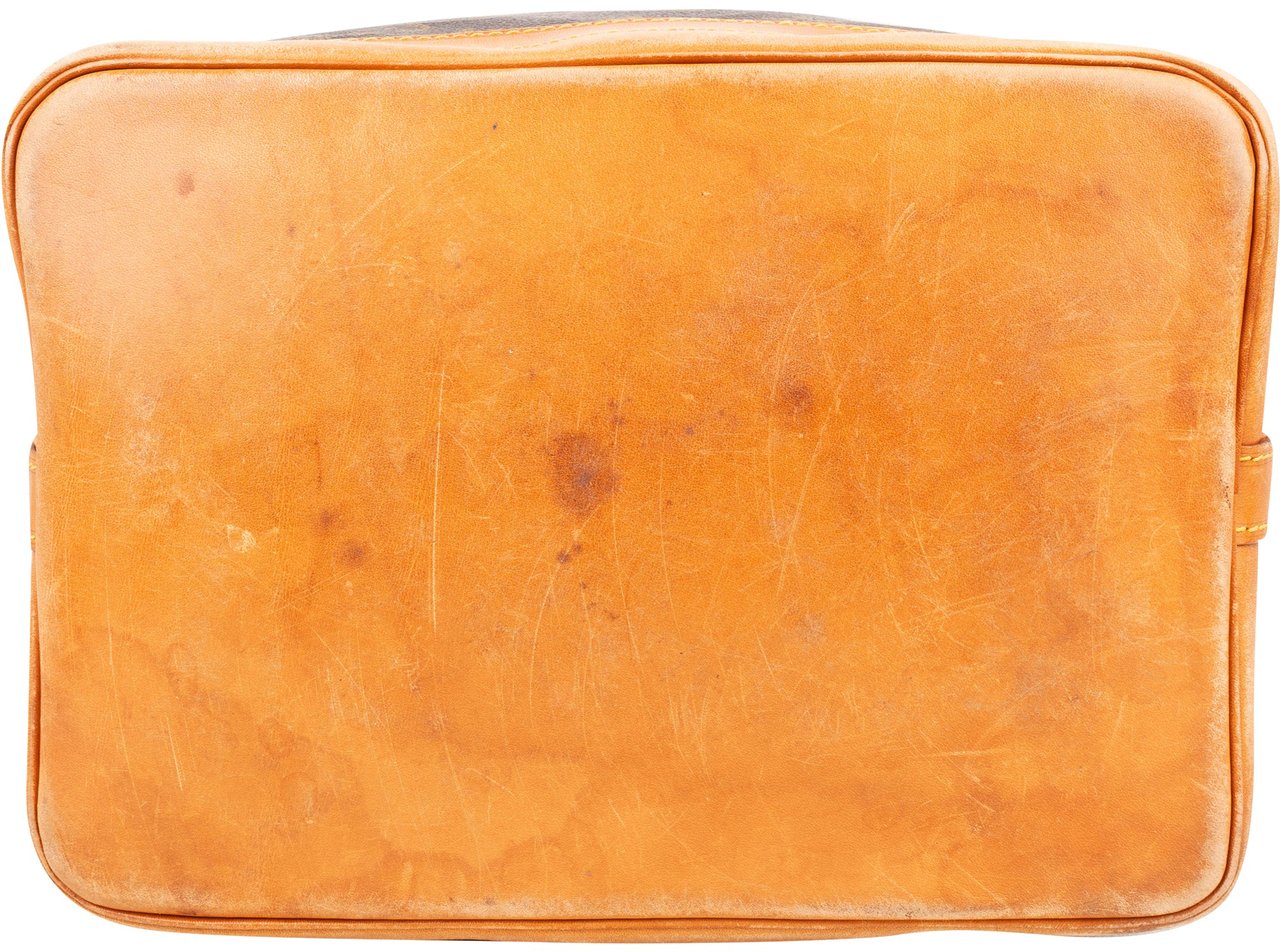 Louis Vuitton Louis Vuitton Canvas Monogram Sac Noe Grande Shoulder Bag Bruin